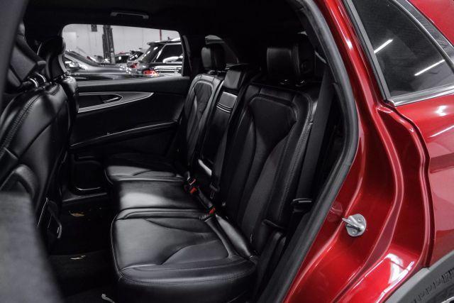 Photo of 2019 Red Lincoln Nautilus