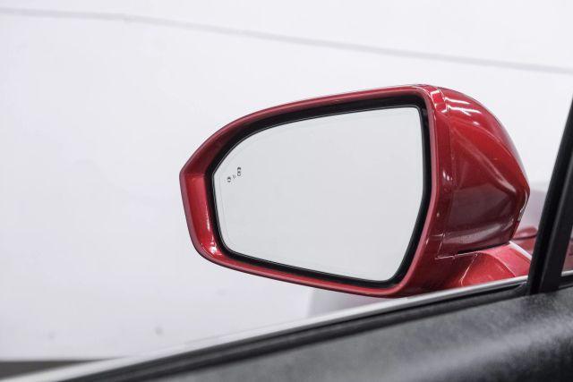 Photo of 2019 Red Lincoln Nautilus