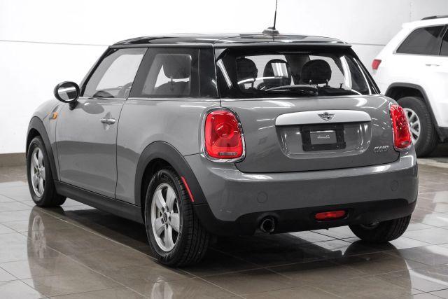 Photo of 2014 Gray MINI Hardtop