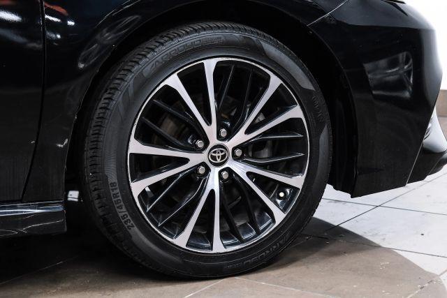 Photo of 2020 Black Toyota Camry