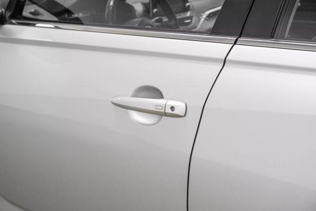 Photo of 2022 Silver Nissan Altima