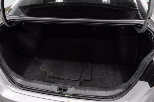 Photo of 2022 Silver Nissan Altima