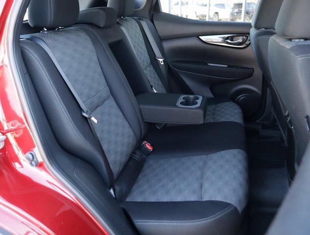 Photo of 2018 Palatial Ruby Nissan Rogue Sport