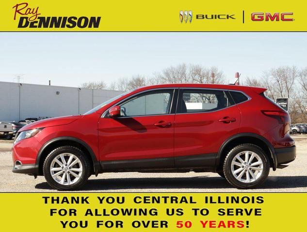 Photo of 2018 Palatial Ruby Nissan Rogue Sport