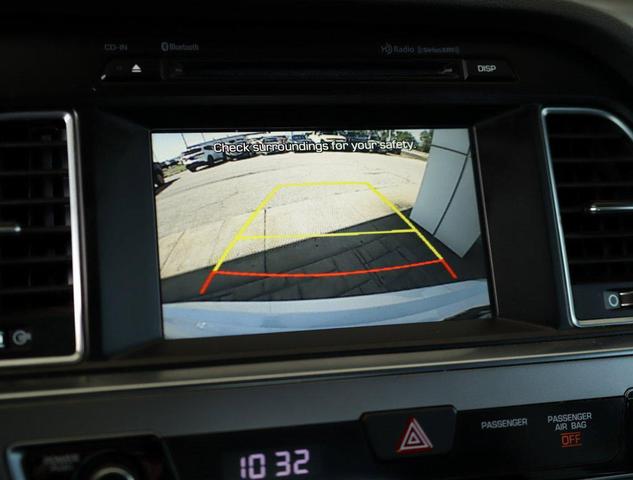 Photo of 2017 Quartz White Pearl Hyundai SONATA