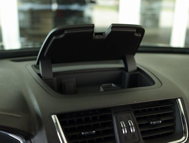 Photo of 2015 Carbon Black Metallic GMC Acadia
