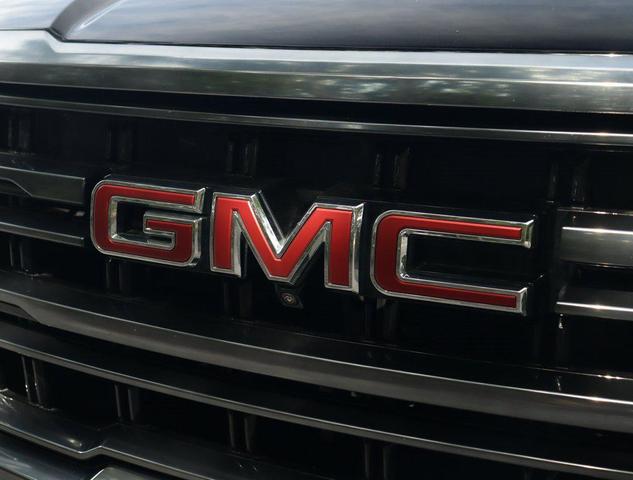 Photo of 2023 Onyx Black GMC Yukon