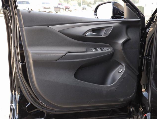 Photo of 2025 Ebony Twilight Metallic Buick Envista