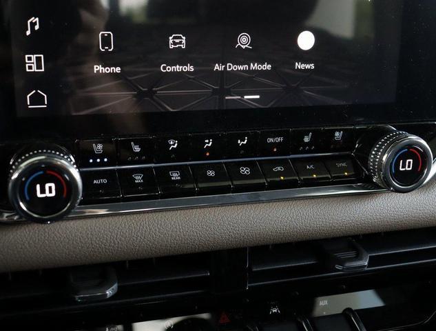 Photo of 2025 Onyx Black GMC Canyon