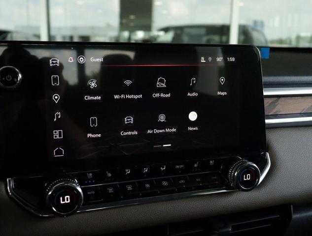 Photo of 2025 Onyx Black GMC Canyon