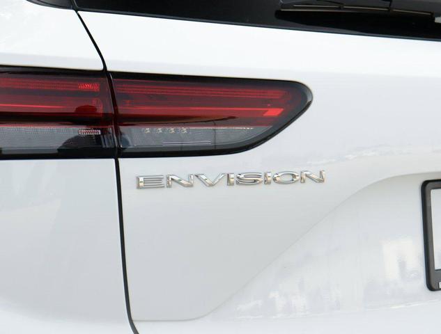 Photo of 2022 Summit White Buick Envision