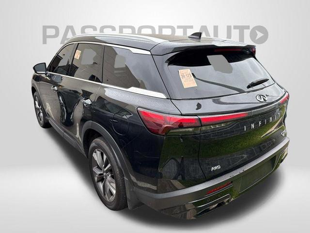 Photo of 2024 Mineral Black INFINITI QX60