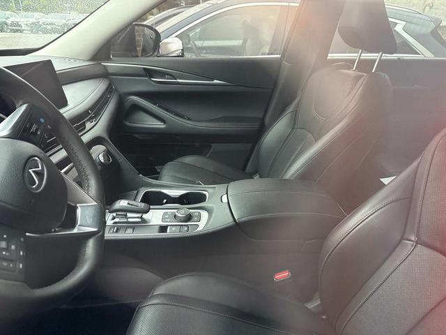 Photo of 2024 Mineral Black INFINITI QX60