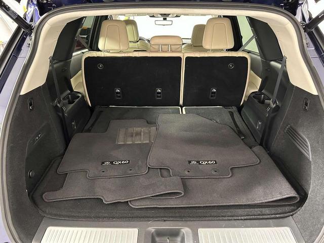 Photo of 2022 Grand Blue INFINITI QX60