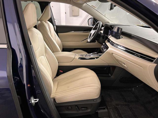 Photo of 2022 Grand Blue INFINITI QX60