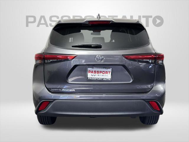 Photo of 2021 Magnetic Gray Metallic Toyota Highlander