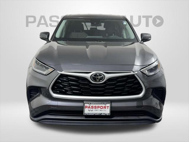 Photo of 2021 Magnetic Gray Metallic Toyota Highlander