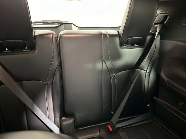 Photo of 2024 Graphite Shadow/Black Obsidian INFINITI QX60