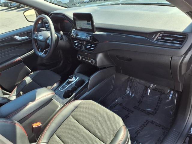 Photo of 2024 Agate Black Metallic Ford Escape