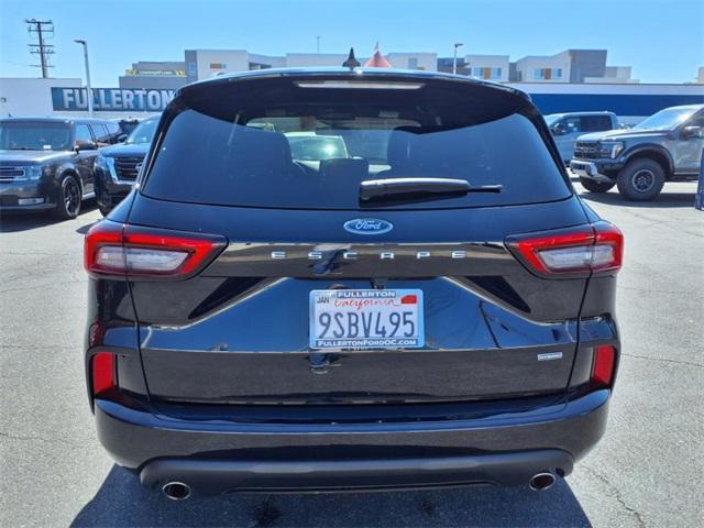 Photo of 2024 Agate Black Metallic Ford Escape