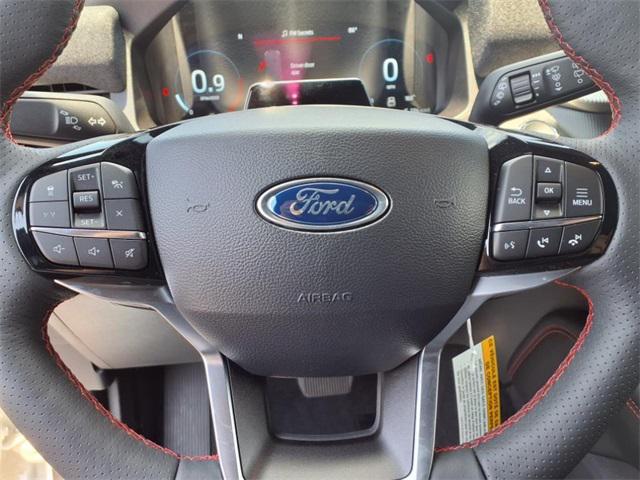 Photo of 2025 Star White Metallic Tri-Coat Ford Explorer