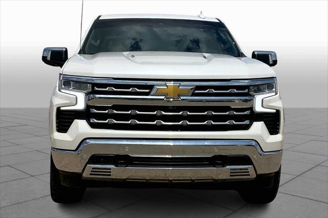 Photo of 2022 Iridescent Pearl Tricoat Chevrolet Silverado 1500