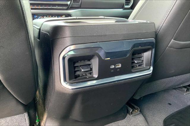 Photo of 2022 Iridescent Pearl Tricoat Chevrolet Silverado 1500