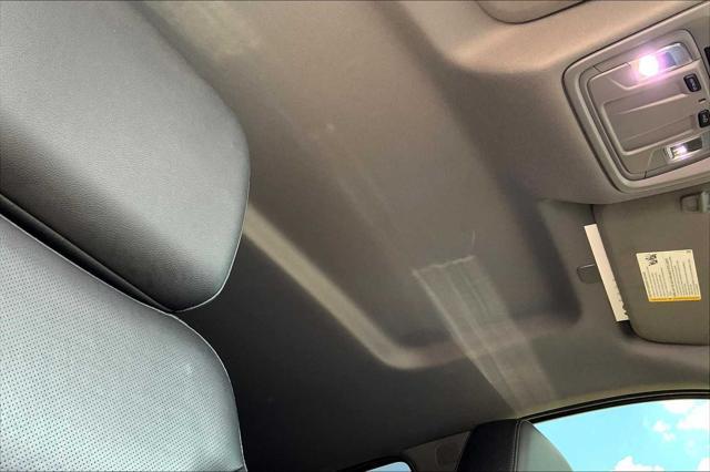 Photo of 2022 Iridescent Pearl Tricoat Chevrolet Silverado 1500