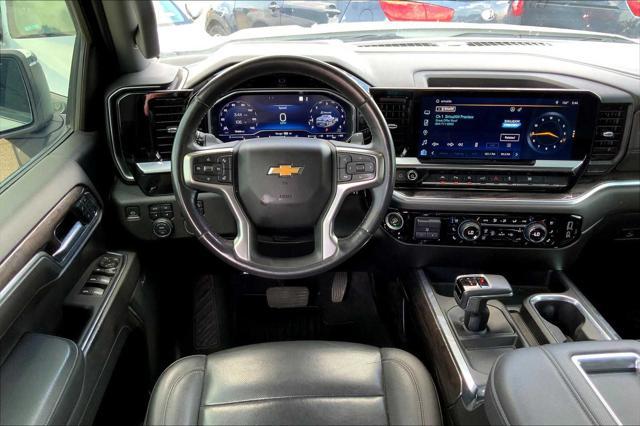 Photo of 2022 Iridescent Pearl Tricoat Chevrolet Silverado 1500