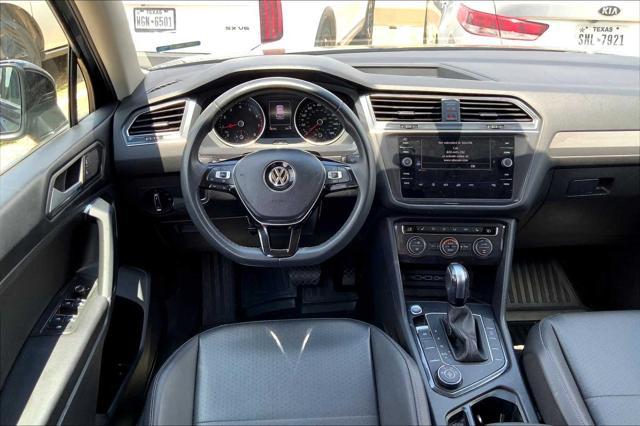Photo of 2020 Deep Black Pearl Volkswagen Tiguan