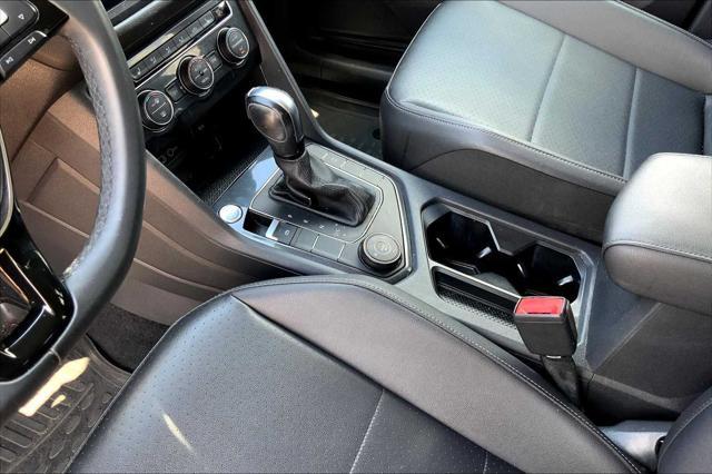 Photo of 2020 Deep Black Pearl Volkswagen Tiguan