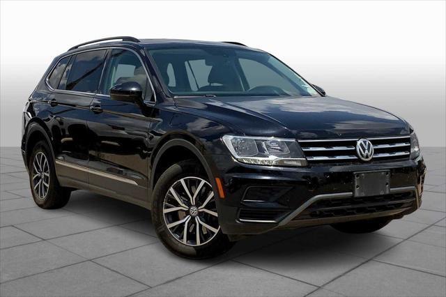 Photo of 2020 Deep Black Pearl Volkswagen Tiguan