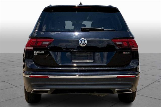 Photo of 2020 Deep Black Pearl Volkswagen Tiguan