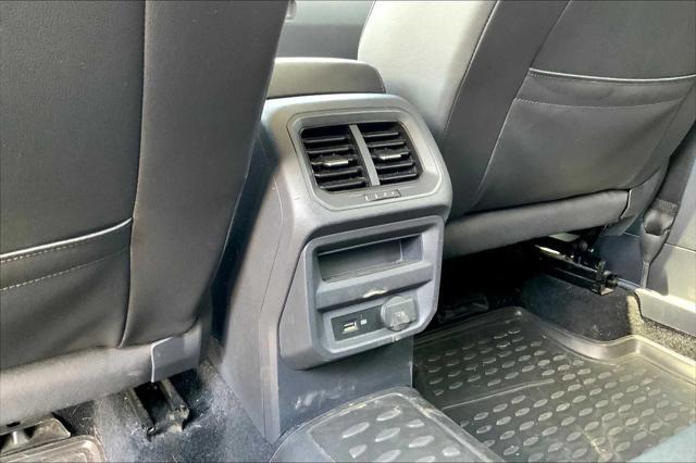 Photo of 2020 Deep Black Pearl Volkswagen Tiguan