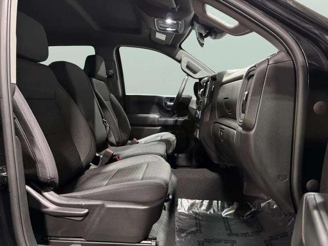 Photo of 2022 Black Chevrolet Silverado 1500