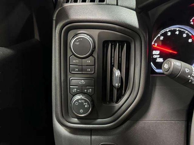 Photo of 2022 Black Chevrolet Silverado 1500