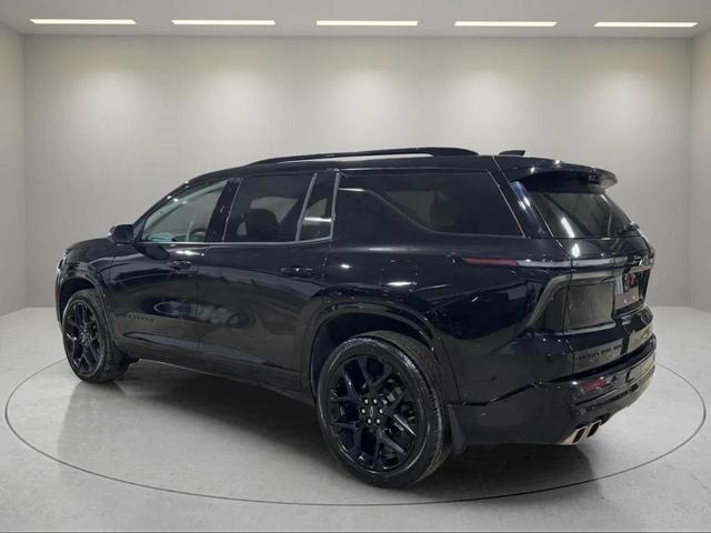 Photo of 2024 Mosaic Black Metallic Chevrolet Traverse