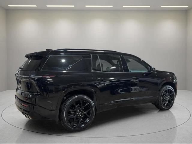 Photo of 2024 Mosaic Black Metallic Chevrolet Traverse