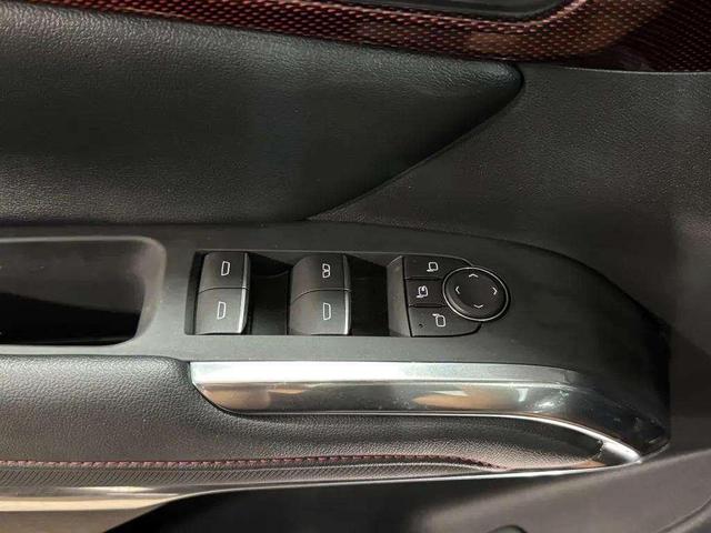 Photo of 2024 Mosaic Black Metallic Chevrolet Traverse
