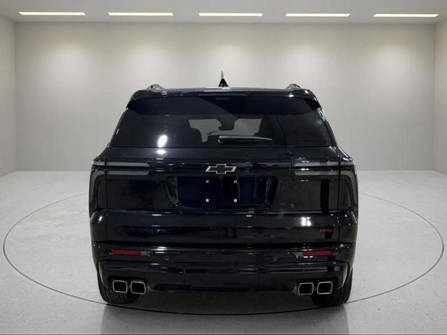 Photo of 2024 Mosaic Black Metallic Chevrolet Traverse