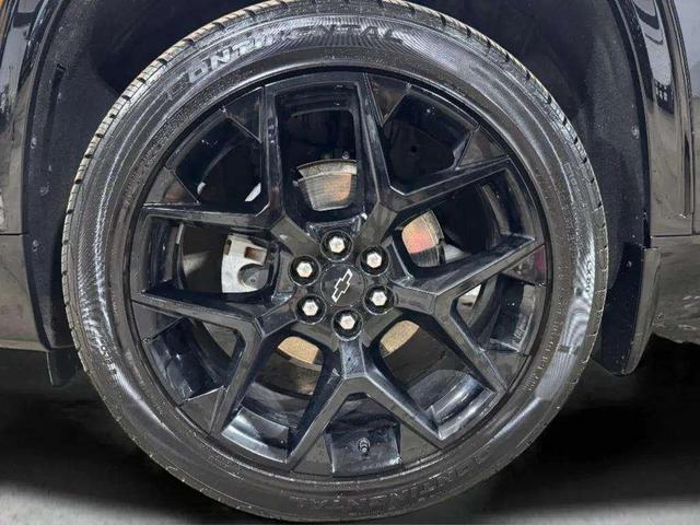 Photo of 2024 Mosaic Black Metallic Chevrolet Traverse