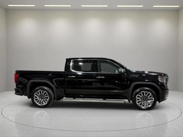 Photo of 2023 Onyx Black GMC Sierra 1500