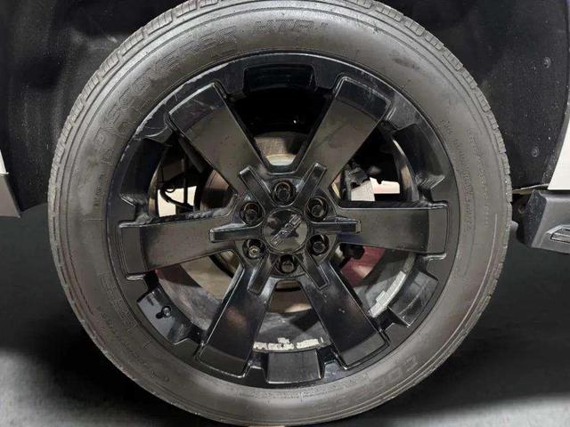 Photo of 2020 White Frost Tri-Coat GMC Yukon