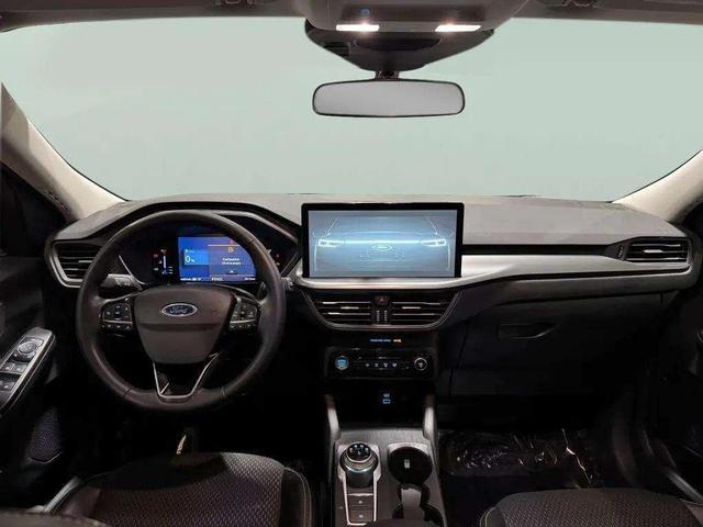 Photo of 2023 Carbonized Gray Metallic Ford Escape