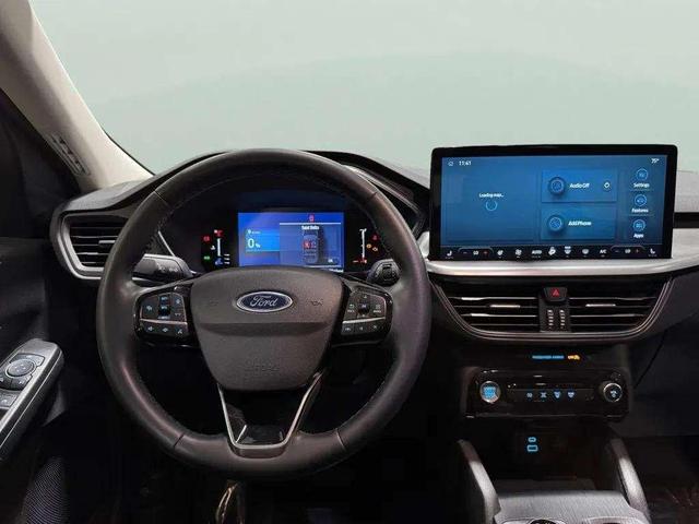 Photo of 2023 Carbonized Gray Metallic Ford Escape