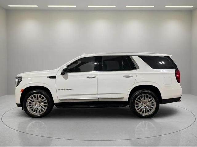 Photo of 2023 Summit White GMC Yukon