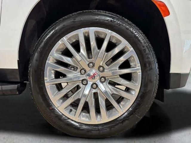 Photo of 2023 Summit White GMC Yukon