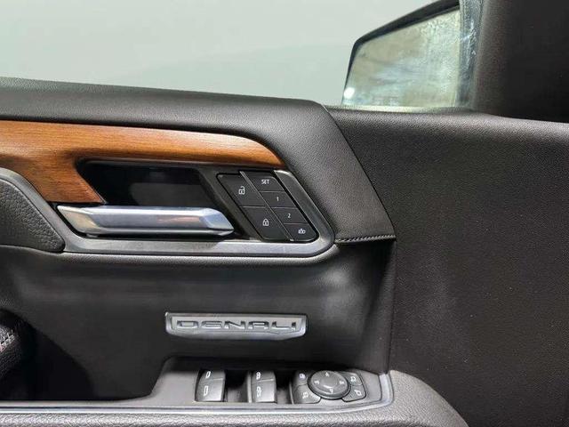 Photo of 2022 Onyx Black GMC Sierra 1500