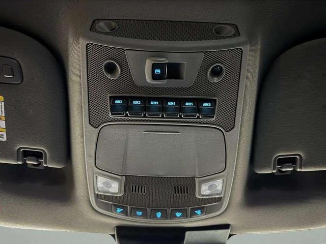 Photo of 2021 Oxford White Ford F-250