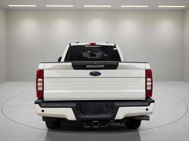 Photo of 2022 Oxford White Ford F-250